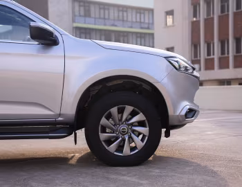 Isuzu MU-X LSE [South Africa] '2021–23