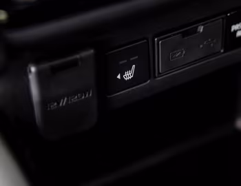 Интерьер Isuzu MU-X LSE 4WD [South Africa] '2025–н.в.
