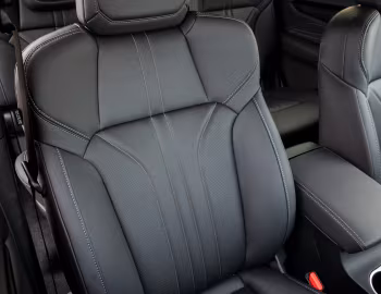 Интерьер Isuzu MU-X LSE 4WD [South Africa] '2025–н.в.