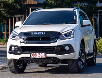 Isuzu MU-X "Onyx Edition" [Australia] '10–12.2020