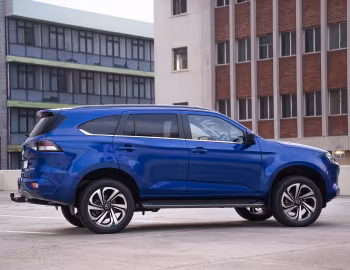 Isuzu MU-X Onyx [South Africa] '2021–23