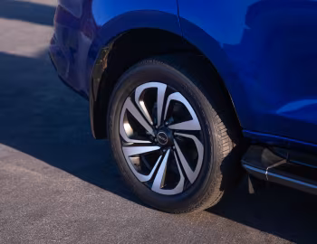 Isuzu MU-X Onyx [South Africa] '2021–23
