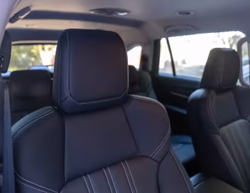 Интерьер Isuzu MU-X Onyx [South Africa] '2021–23
