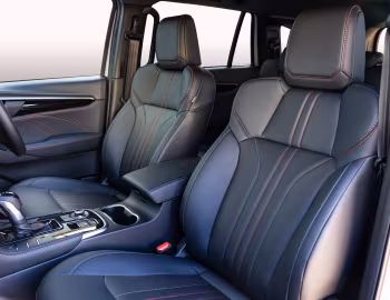 Интерьер Isuzu MU-X Onyx XT [South Africa] '2025–н.в.