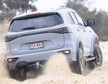 Isuzu MU-X X-Terrain [Australia] '2025–н.в.