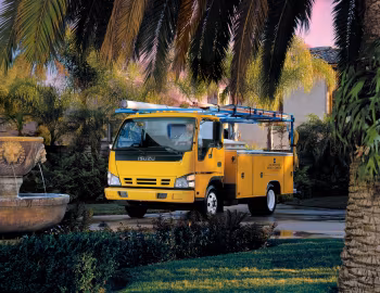 Isuzu NPR Single Cab [North America] '2004–06