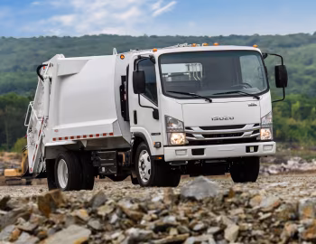 2017–21 Isuzu NRR Diesel Garbage Truck [North America] '2016–21