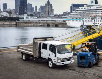 2019–22 Isuzu NRR Diesel Crew Cab with Twin landscape body [Canada] '2018–22
