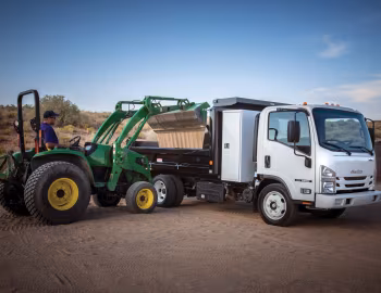 2015–21 Isuzu NRR Diesel with Reading Marauder dump body [North America] '2014–21