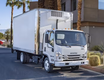 2023–н.в. Isuzu NRR Diesel refrigerated truck [North America] '2022–н.в.