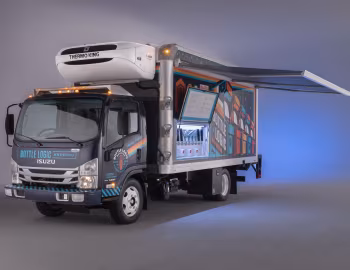 Isuzu NRR Diesel craft beer truck [US-spec] '2019