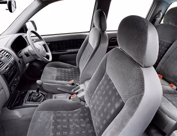 Интерьер Isuzu Rodeo Denver '2003–07