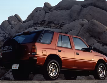 1994 Isuzu Rodeo S [North America] (UC) '1993–94