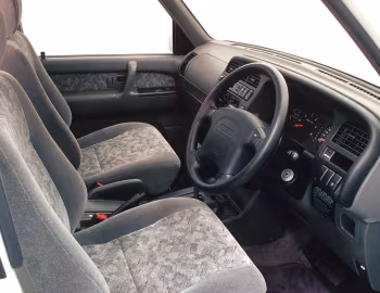 Интерьер Isuzu Trooper [UK-spec] '1998–2002