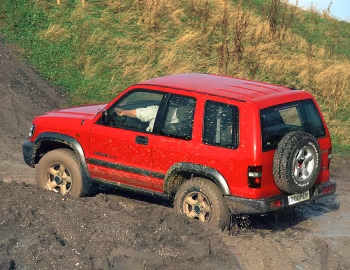 Isuzu Trooper SWB '1998–2002