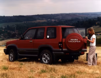 Isuzu Trooper SWB [UK-spec] '1992–98