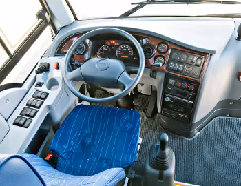Интерьер Isuzu Turquoise '2010–16