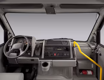 Торпедо Isuzu-Utilimaster Reach Commercial Van [North America] '2011–19