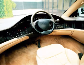 Передня панель Italdesign Columbus '1992