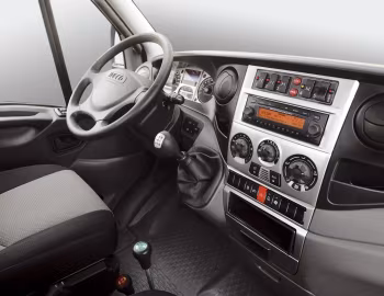 Panel frontal Iveco EcoDaily 4×4 Chassis Cab '2009–11