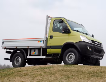 Iveco EcoDaily 4×4 Chassis Cab [UK-spec] '2009–11