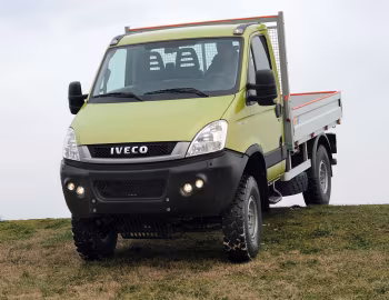 Iveco EcoDaily 4×4 Chassis Cab [UK-spec] '2009–11
