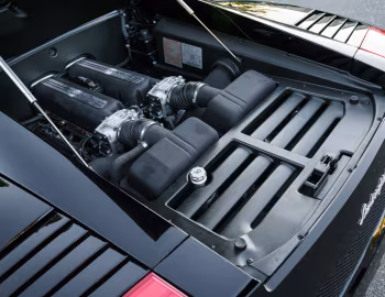 Sob o capô Lamborghini Gallardo [North America] '2003–08