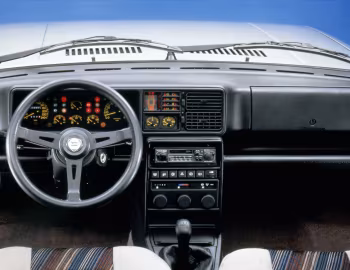 Торпедо Lancia Delta HF 4WD (831) '1986–87