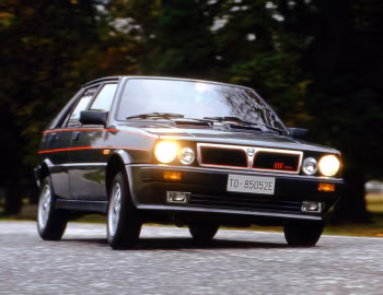 Lancia Delta HF 4WD (831) '1986–87