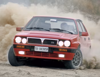 Lancia Delta HF integrale 16v (831) '1989–91