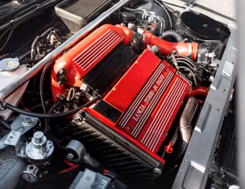 Sous la capuche Manhart Integrale 400 '2023