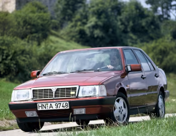Lancia Thema 8·32 (834) '1986–88