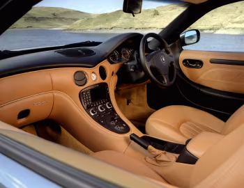 Interior Maserati Coupé [UK-spec] (M138) '2003–04