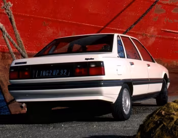 Renault 21 TXE [Worldwide] '1986–89