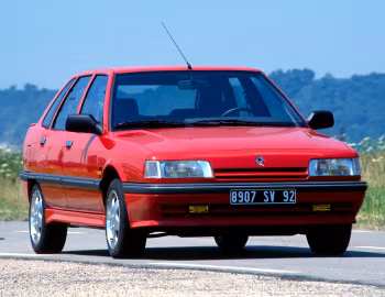 Renault 21 TXI Hatchback '1990–94