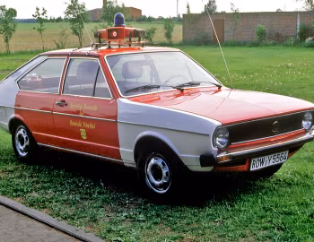 Volkswagen Passat Feuerwehr KdoW [Germany] (B1) '1973–77