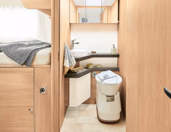 Interior 2019–21 Itineo JC740 '2018–21