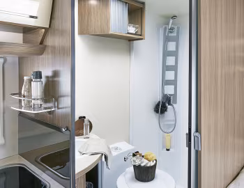 Interior 2015–16 Itineo LB600 '2014–16