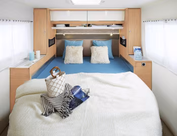 Interior 2018–21 Itineo MC740 '2017–21