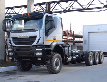 IVECO-AMT-733904 Trakker '2014–22