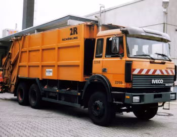 Iveco-Magirus 260-23 AH mit Schörling 2R Pressmüllaufbau (P) '1984–93