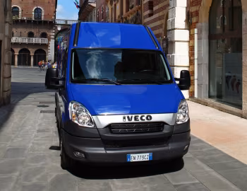 Iveco Daily Van Natural Power '2011–14
