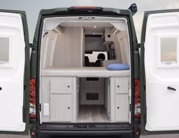 Interior Iveco Daily Camper Pop-Up Roof '2023