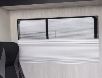 Interior Iveco Daily Camper Pop-Up Roof '2023