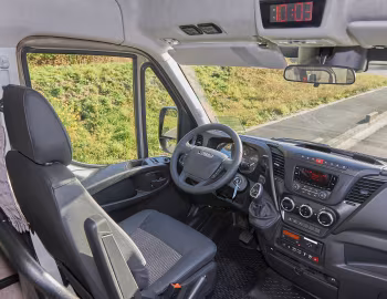 Interior Iveco Daily Tourys '2017–pr.