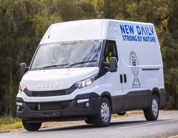 Iveco Daily 35 Van [UK-spec] '2014–16