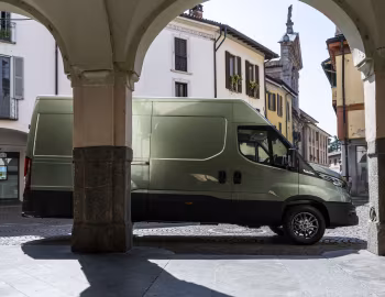 Iveco Daily Van '2023–26