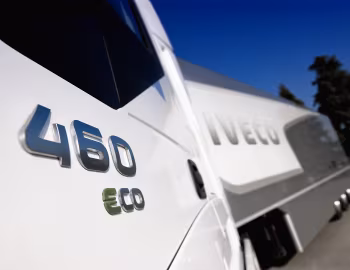 Iveco EcoStralis 460 4×2 tractor (AS440S46T/P) '2010–12