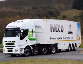 Iveco EcoStralis 460 6×2 tractor [UK-spec] (AS440S46TX/P) '2011–12