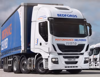 Iveco EcoStralis Hi-Way 460 6×2 tractor [UK-spec] (AS440) '2013–pr.